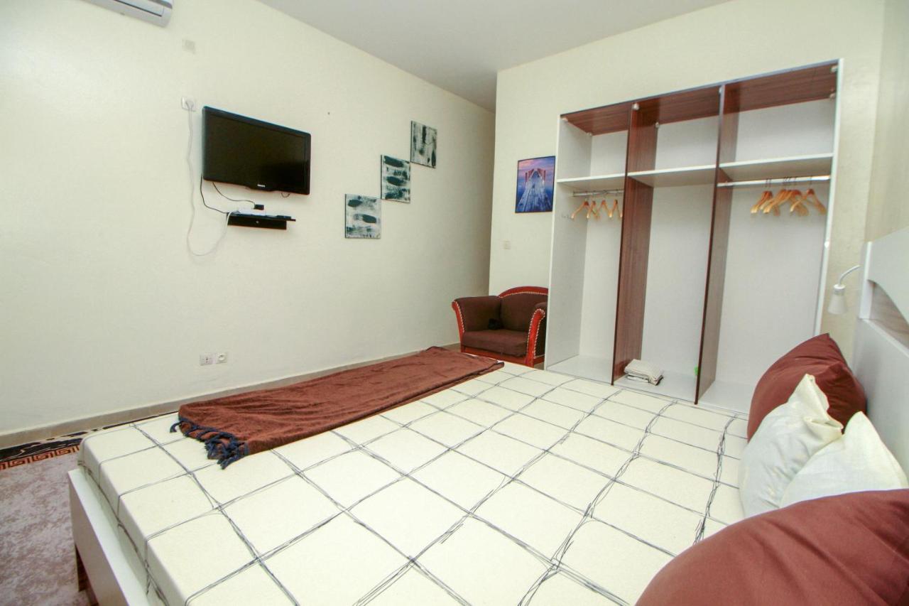Appartement "La Coquille", Joli Loft, Moderne, Propre, Sur Et Calme Au Coeur De Saly Extérieur photo