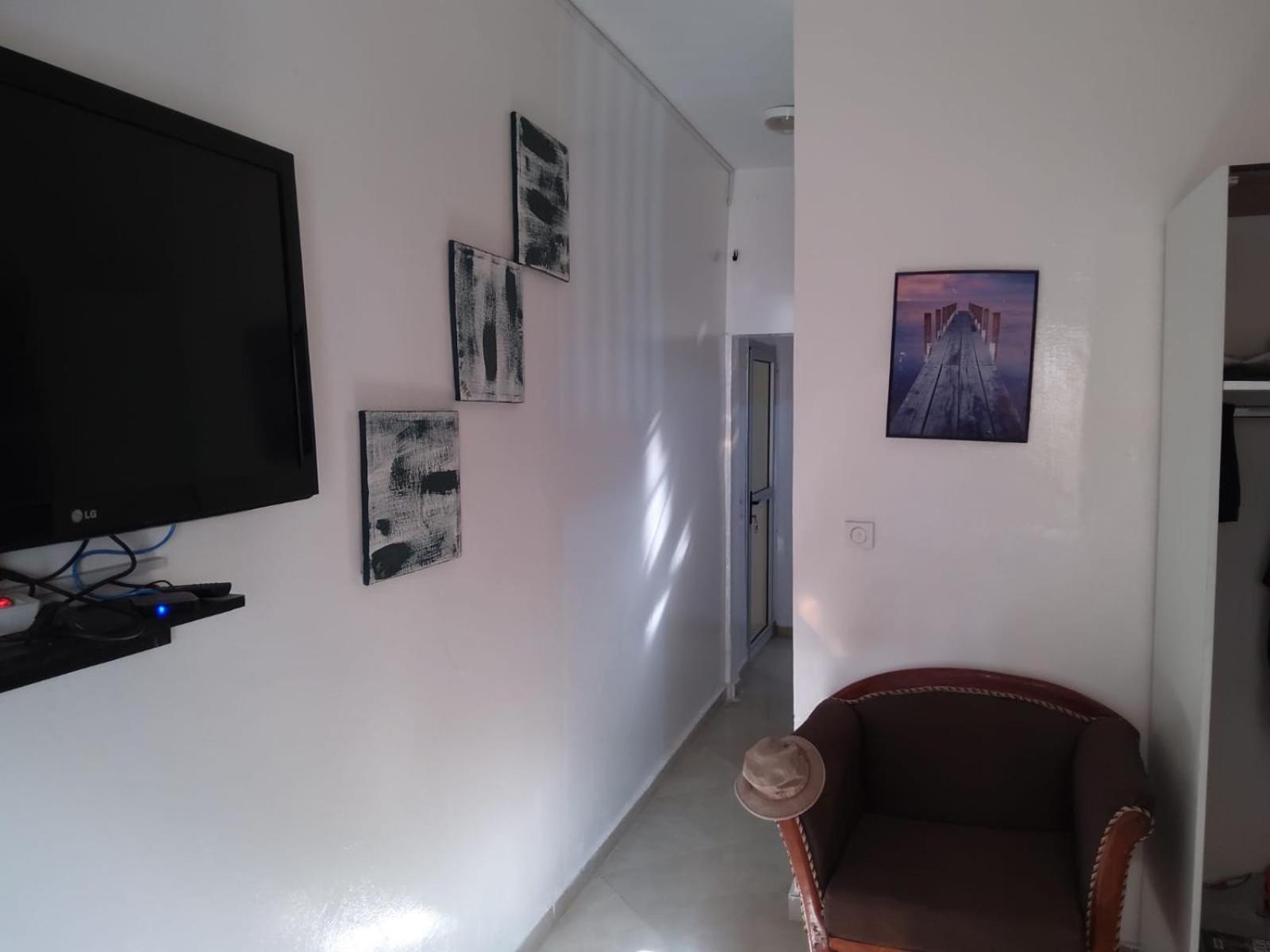 Appartement "La Coquille", Joli Loft, Moderne, Propre, Sur Et Calme Au Coeur De Saly Extérieur photo