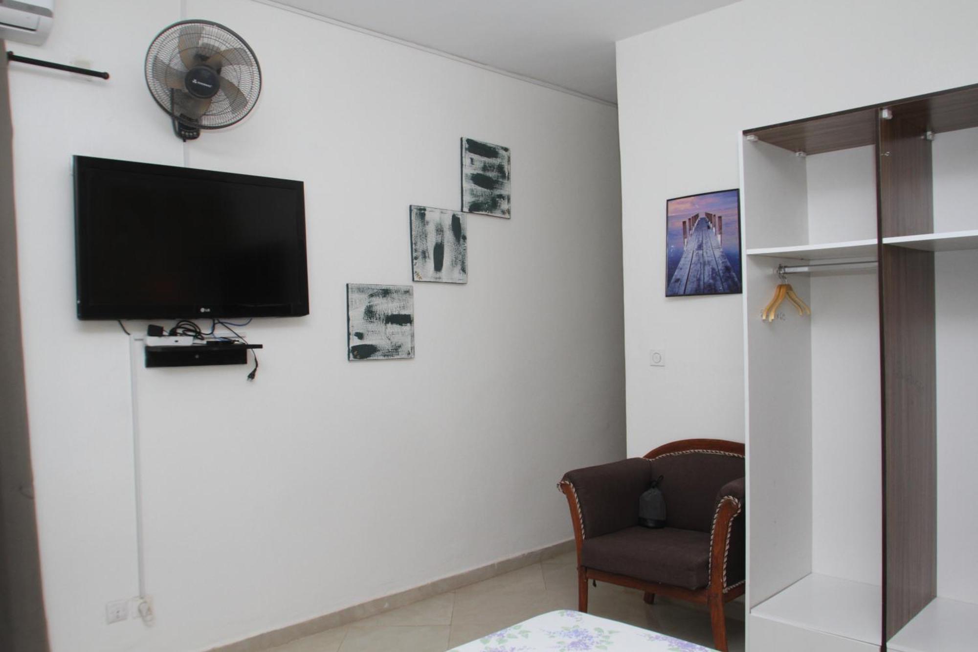 Appartement "La Coquille", Joli Loft, Moderne, Propre, Sur Et Calme Au Coeur De Saly Extérieur photo